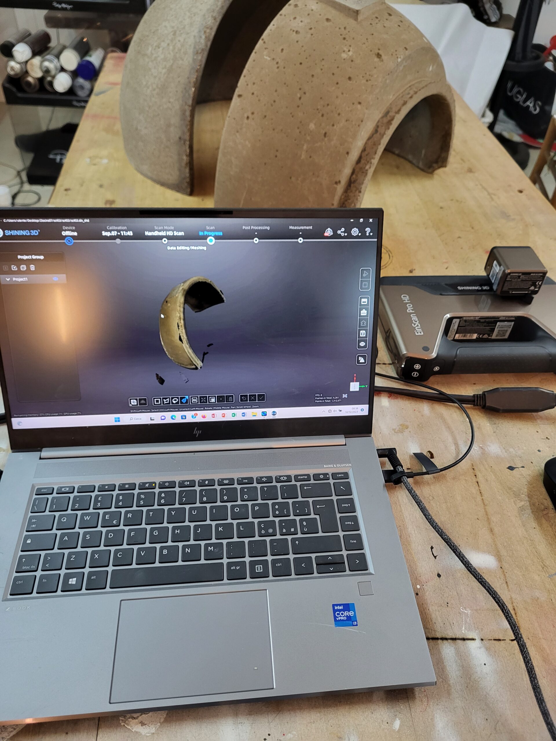 Scansione 3D di controllo dello stampo, verifica con software dedicato